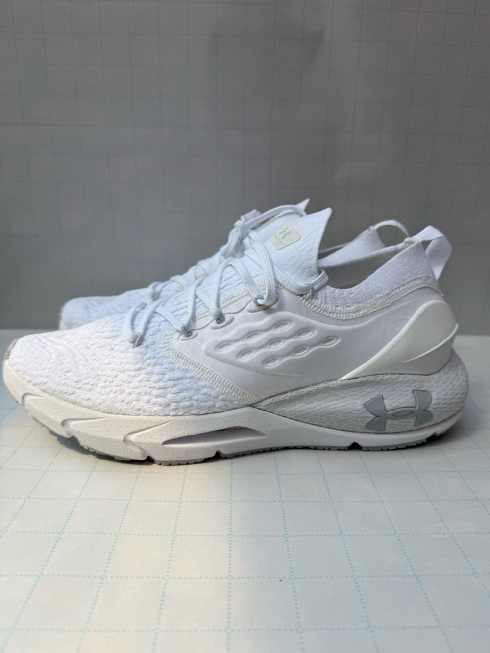 Under Armour Phantom Running Shoes - Size 10.5 - White - Bluetooth Connectivity